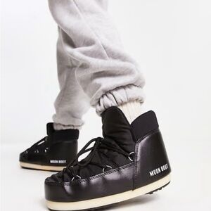 MOON BOOT Icon Black Nylon Boots US Size 4.5 (should fit 5 / 5 1/2)